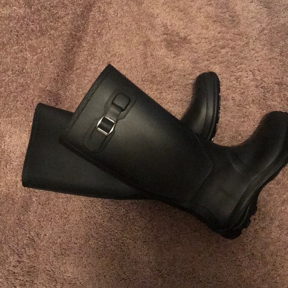 Rain boots
